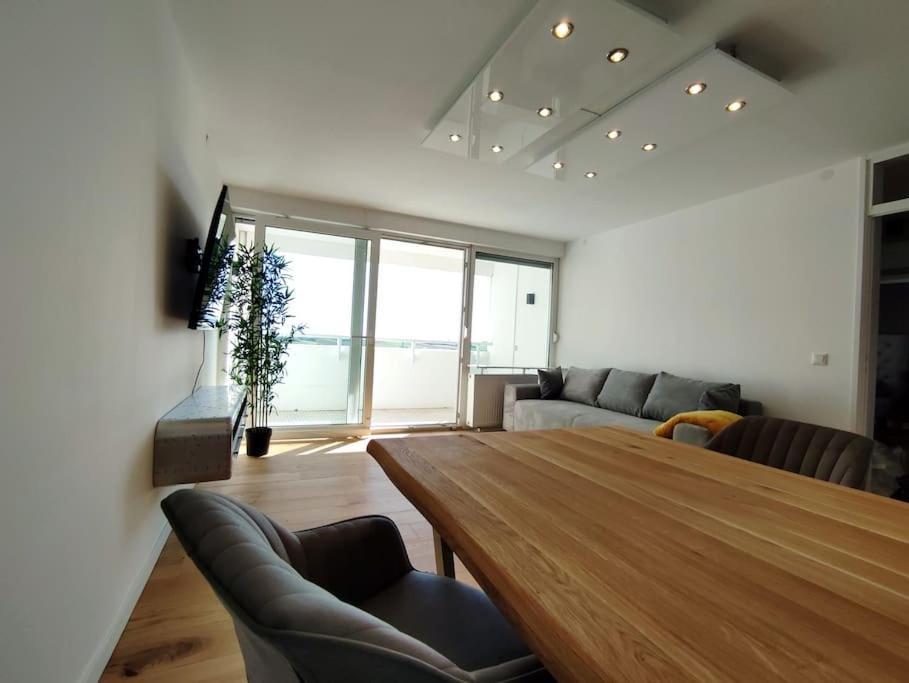 Penthouse-Feeling Bei Zdf - Straba Zur Innenstadt Mainz Exterior foto